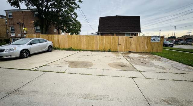 Photo of 2420 Randolph St, Bellwood, IL 60104