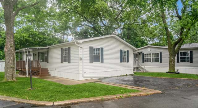 Photo of 6801 S Lagrange Rd Unit E15, Hodgkins, IL 60525