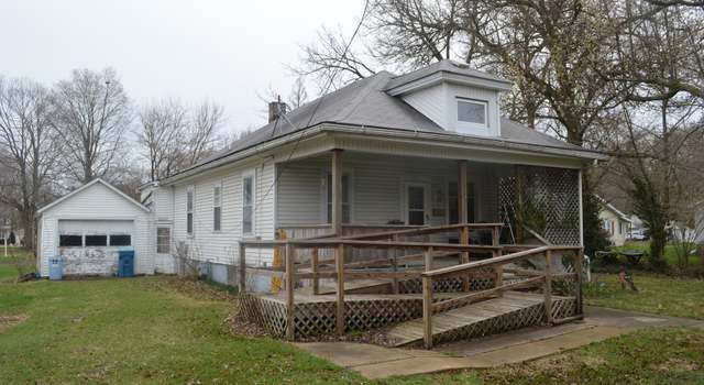 Photo of 235 N Washington St, Tiskilwa, IL 61368