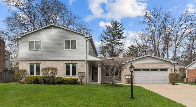 Photo of 20 Colony Ln, Deerfield, IL 60015