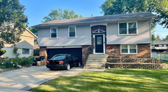 Photo of 806 Flowers Ave, Streamwood, IL 60107