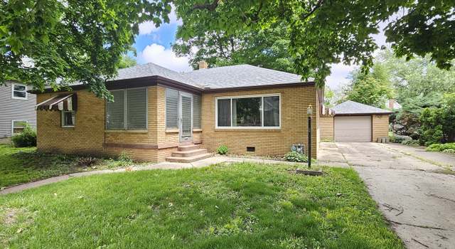 Photo of 1212 N Mill St, Pontiac, IL 61764