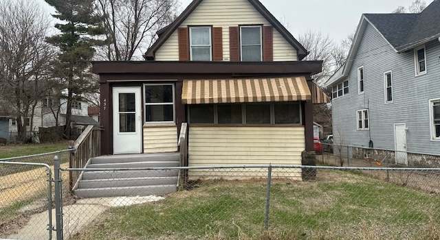 Photo of 437 Irving Ave, Rockford, IL 61101