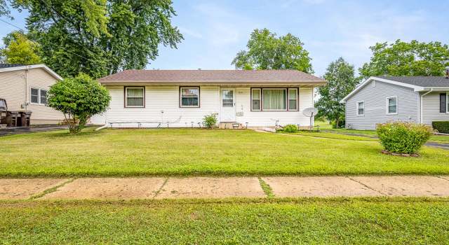 Photo of 1614 W Laurel St, Freeport, IL 61032