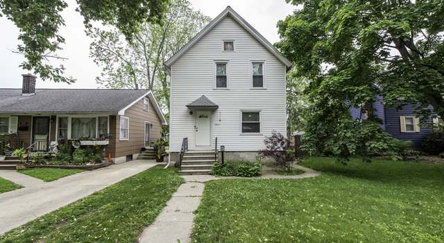 Photo of 3011 Emmaus Ave, Zion, IL 60099