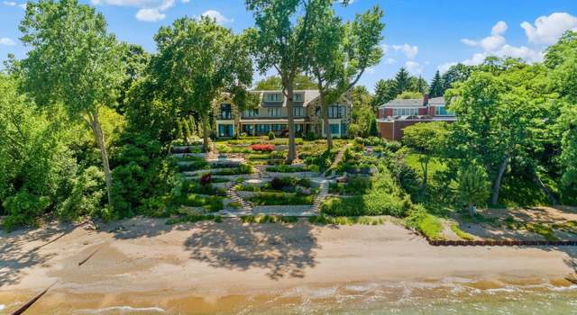 Photo of 143 Sheridan Rd, Kenilworth, IL 60043