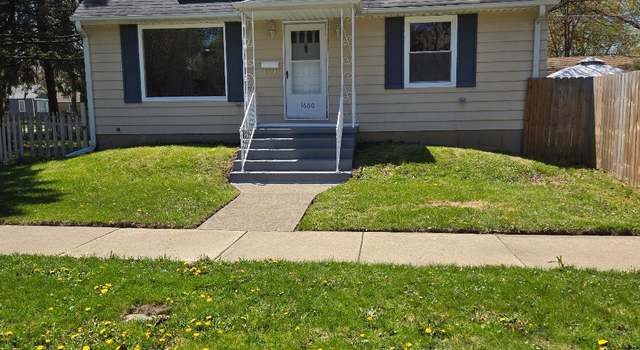 Photo of 1600 N Ash St, Waukegan, IL 60085