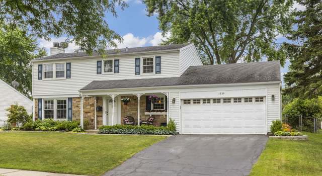 Photo of 1335 Chalfont Dr, Schaumburg, IL 60194