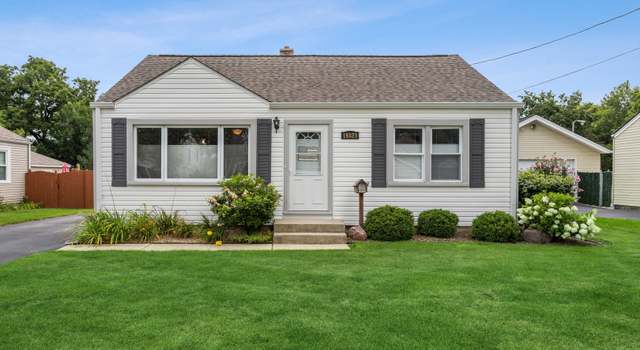 Photo of 16825 Sayre Ave, Tinley Park, IL 60477