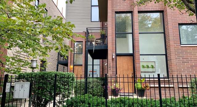 Photo of 1026 W Newport Ave, Chicago, IL 60657