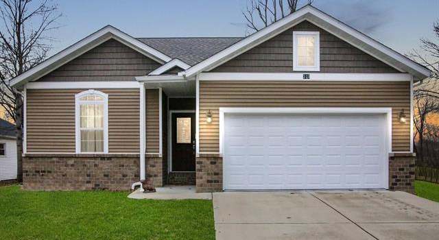 Photo of 310 E Clay St, Troy, IL 62294