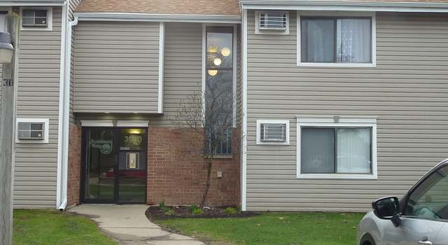 Photo of 3900 Bayside Dr #3, Palatine, IL 60074