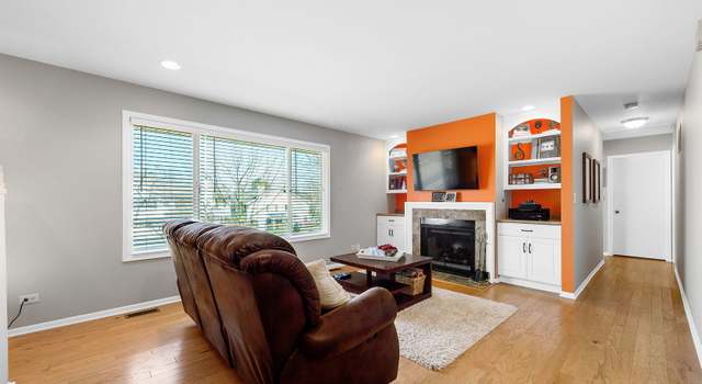 Photo of 7949 Knottingham Cir Unit D, Darien, IL 60561