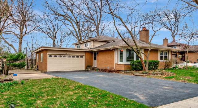 Photo of 1031 Forest Ln, Lemont, IL 60439