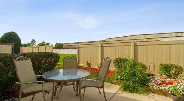 Photo of 8424 Dunmore Dr, Tinley Park, IL 60487