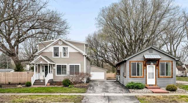 Photo of 1207 Bunn St, Bloomington, IL 61701
