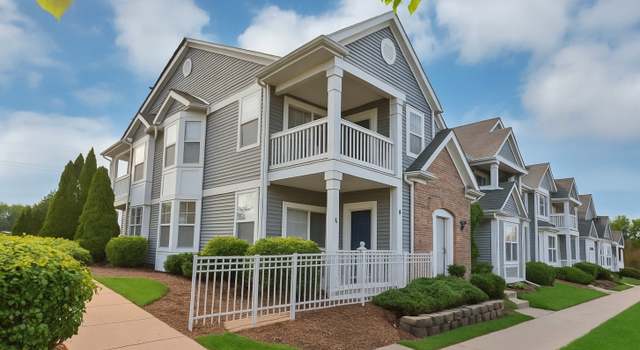 Photo of 2215 Aurora Dr #1, Pingree Grove, IL 60140
