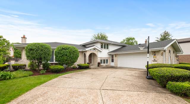 Photo of 9029 Pine St, Orland Park, IL 60462