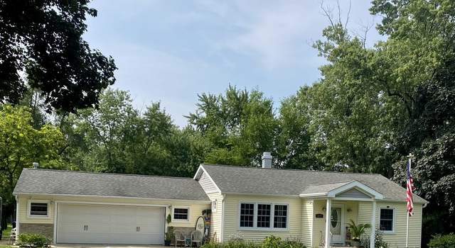 Photo of 1121 Goodview Ave, Johnsburg, IL 60051