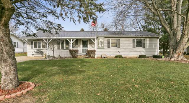 Photo of 610 W 3rd St, Homer, IL 61849