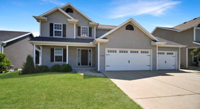 Photo of 1204 Ledgestone Dr, Normal, IL 61761