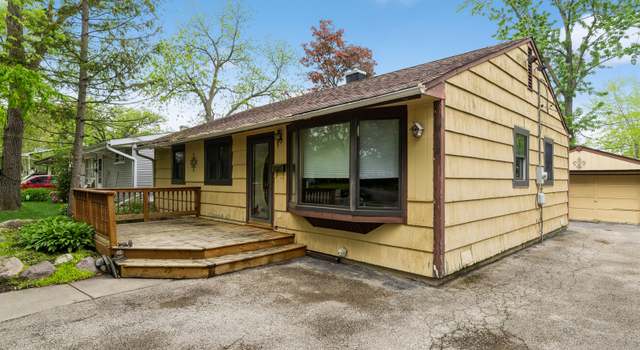 Photo of 412 Midway Dr, Mundelein, IL 60060