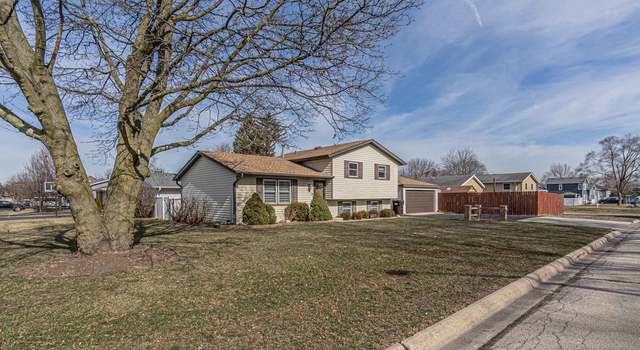 Photo of 20511 N Eugene Ave, Prairie View, IL 60069