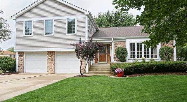 Photo of 2321 Appleby Ct, Wheaton, IL 60189