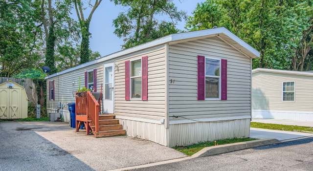 Photo of 37 S Branch Rd, Winnetka, IL 60093