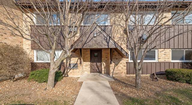 Photo of 2212 Arbor Cir #1, Downers Grove, IL 60515