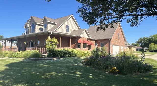 Photo of 1802 Jared Dr, Crest Hill, IL 60403