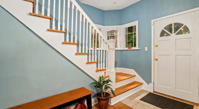 Photo of 6624 N Newgard Ave, Chicago, IL 60626