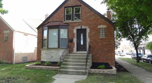 Photo of 7041 W Melrose St, Chicago, IL 60634