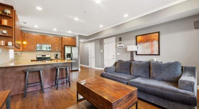 Photo of 2305 W Roscoe St #3, Chicago, IL 60618