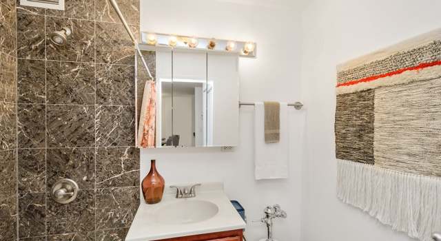 Photo of 222 E Pearson St #707, Chicago, IL 60611