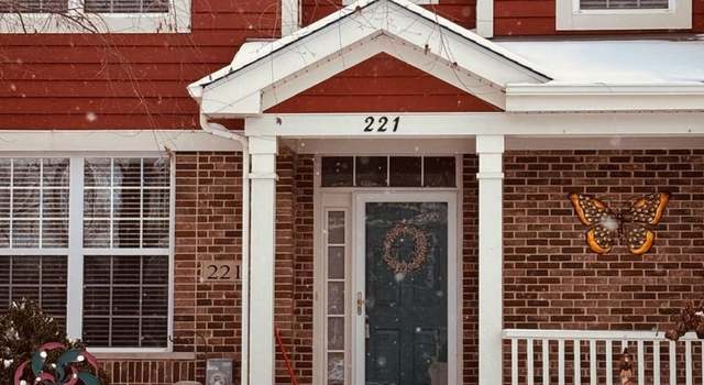 Photo of 221 Garden Dr Unit -, Elgin, IL 60124
