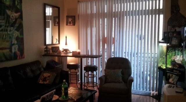 Photo of 717 W Barry Ave Unit A4, Chicago, IL 60657