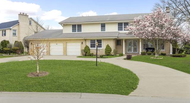 Photo of 46 Chatham Ln, Oak Brook, IL 60523