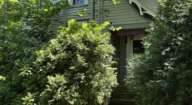 Photo of 114 E Brown St, West Chicago, IL 60185