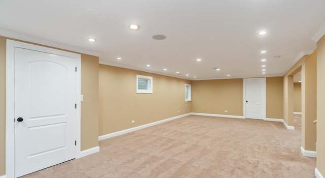 Photo of 2922 Lexington Ln, Highland Park, IL 60035
