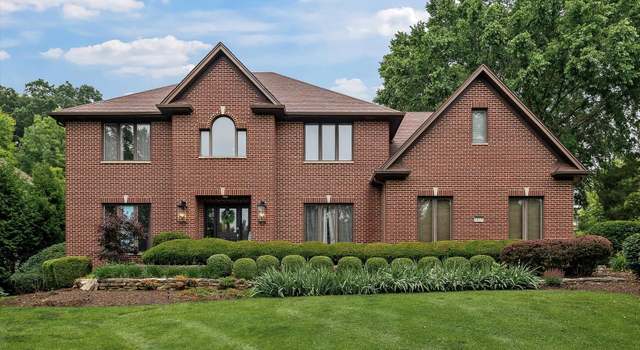 Property at 1033 Forest Trl, Sugar Grove, IL 60554, 4 beds, 4 baths