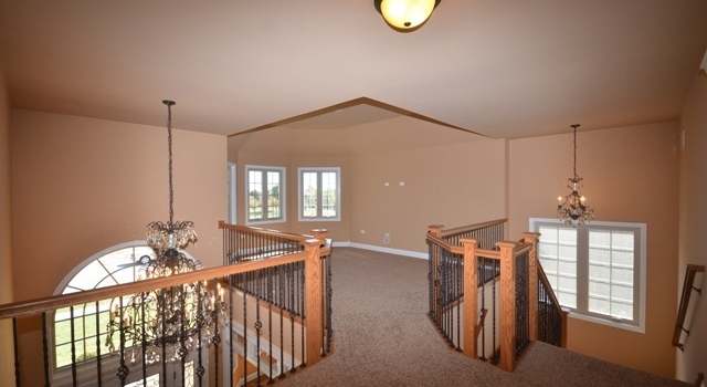 Photo of 1004 Caroline Ct, Naperville, IL 60565
