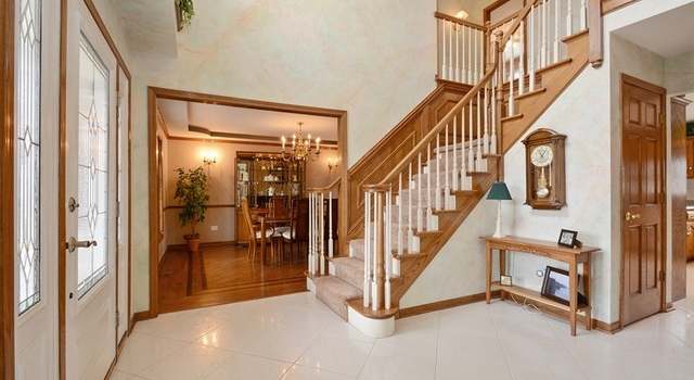 Photo of 9313 Walnut Ln, Tinley Park, IL 60487