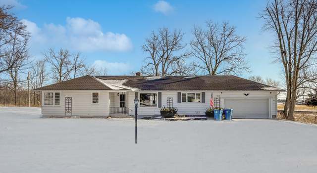 Photo of 70 E Woodlane Dr, Cedarville, IL 61013