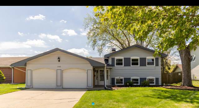 Photo of 1485 Devonshire Ln, Hoffman Estates, IL 60169