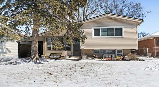 Photo of 1049 Perda Ln, Des Plaines, IL 60018
