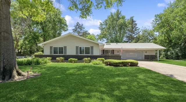 Photo of 3071 Plum Island Dr, Northbrook, IL 60062
