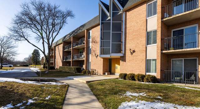 Photo of 1104 N Mill St #105, Naperville, IL 60563