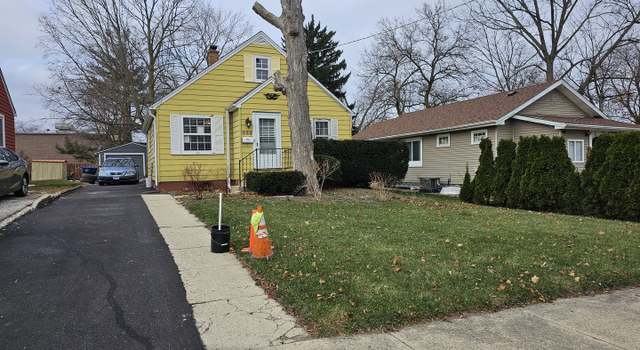 Photo of 566 S Elmwood Ave S, Waukegan, IL 60085