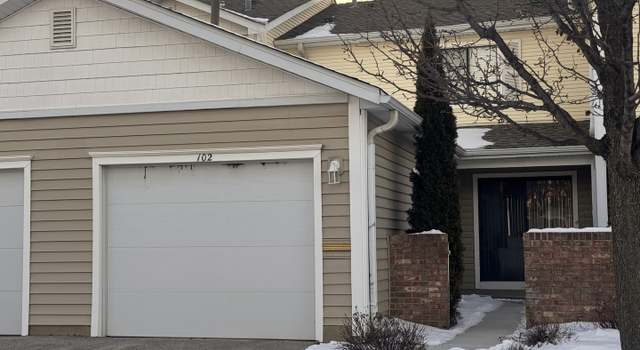 Photo of 102 N Waterford Dr, Schaumburg, IL 60194